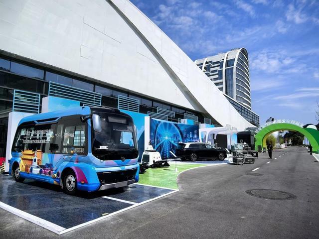 智慧文旅新篇章：蘑菇车联车路云一体化亮相四川数字文旅发展大会(图1)