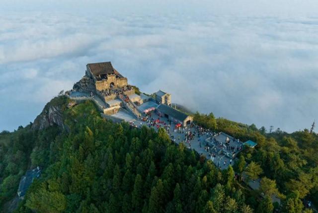 六万亿产业里的科技力｜山水间的数字热潮解码湖南文旅迈入万亿时代的密码(图1)