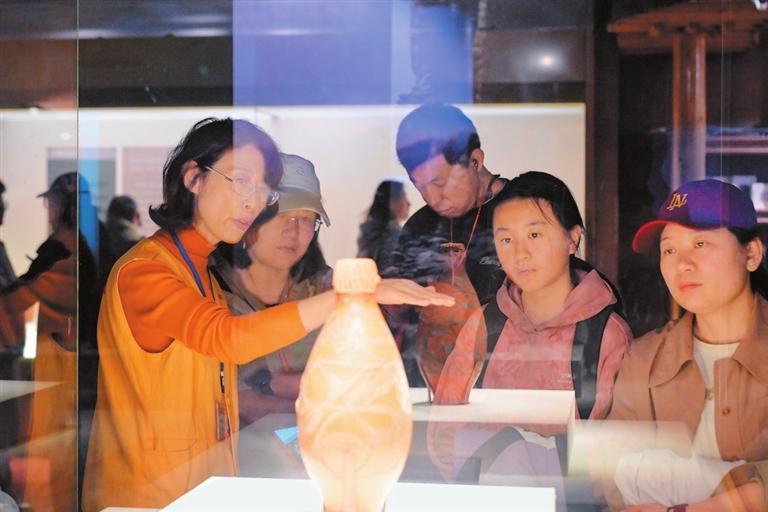 春和景明 尽享假日美好时光——甘肃省各地因地制宜挖掘文旅市场消费潜能-新华网(图4)
