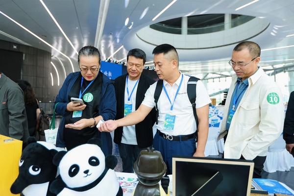 助推景区焕新共筑文旅未来——“强基焕新 共筑未来”旅游景区新供给新需求对接交流活动在穗举办(图7)