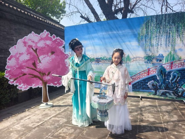 北京多区共绘世界读书日文化图景(图2)